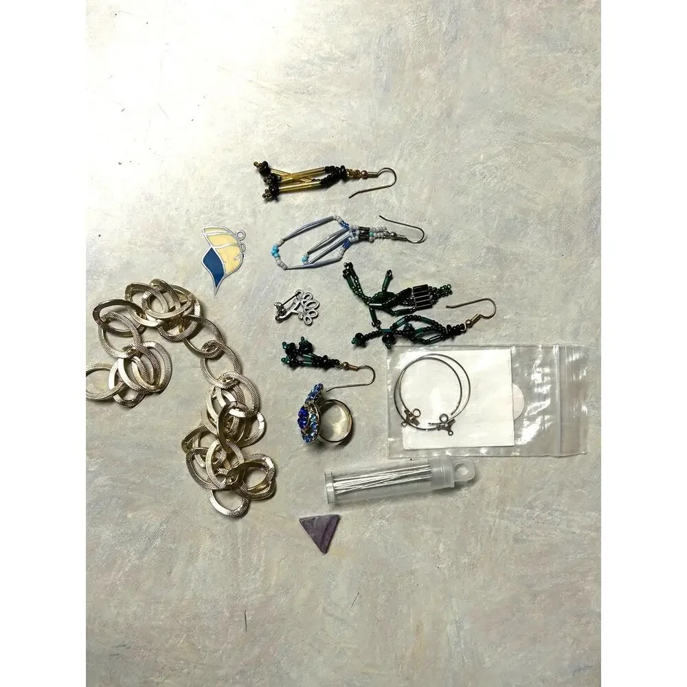 Unbranded assorted broken